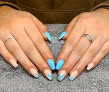 blue gel nails extensions